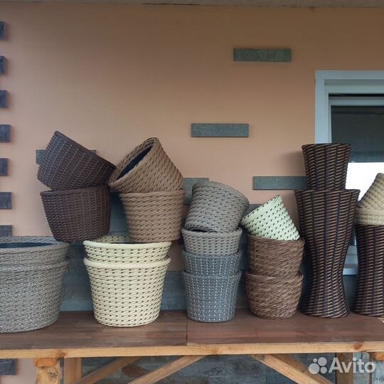 Кашпо из полиротанга