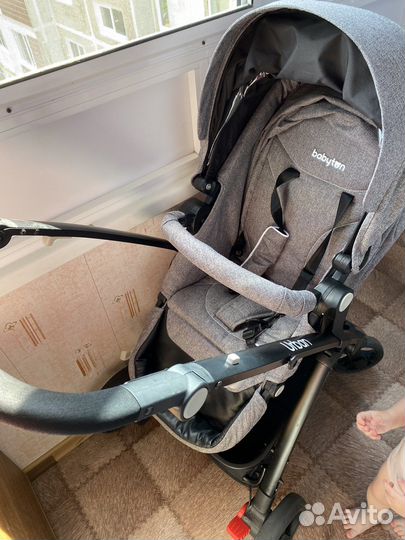 Коляска прогулочная