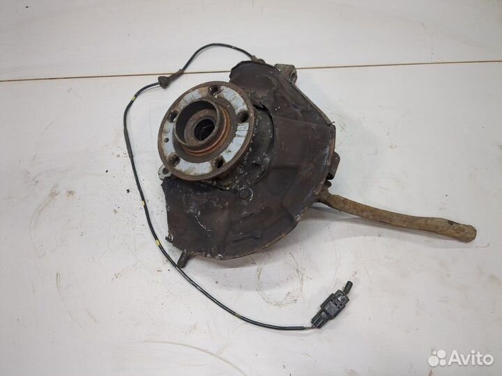 Ступица (кулак, цапфа) Volvo V70, 2003