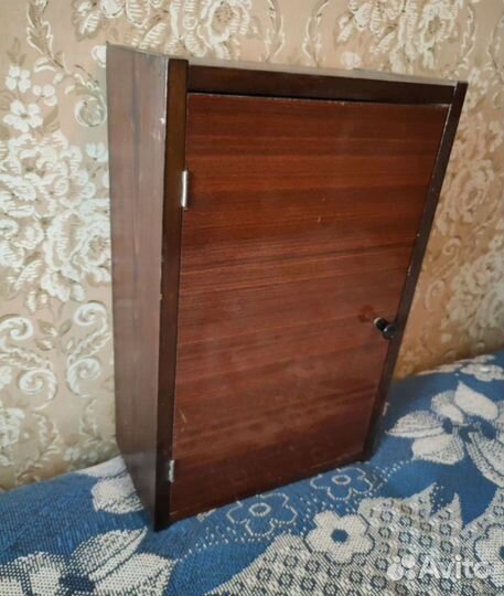 Шкафчик навесной СССР