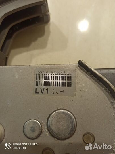 Рычаг стояночного тормоза (ручник) (Hyundai H-1)