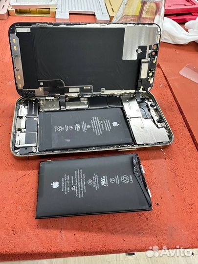 Замена аккумулятора iPhone / Замена батареи iPhone