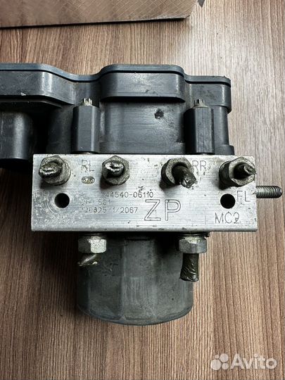 Блок абс Camry 50/55