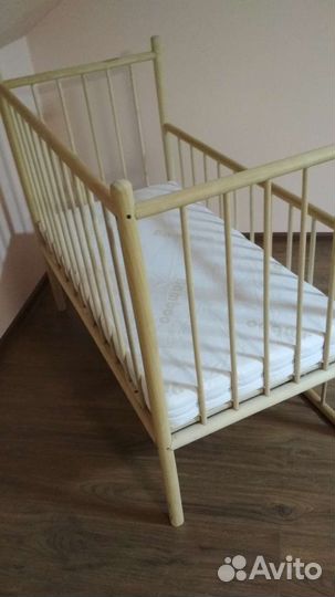 Детская кроватка