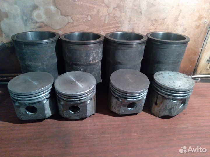 Комплект поршень/гильза газ 24