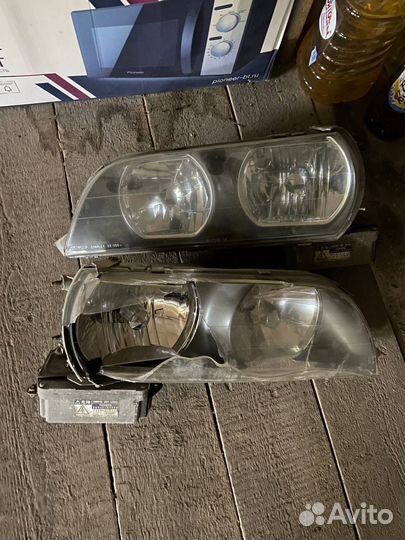 Фара на toyota чайзер 100