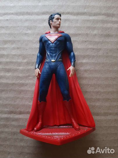 Супермен фигурка