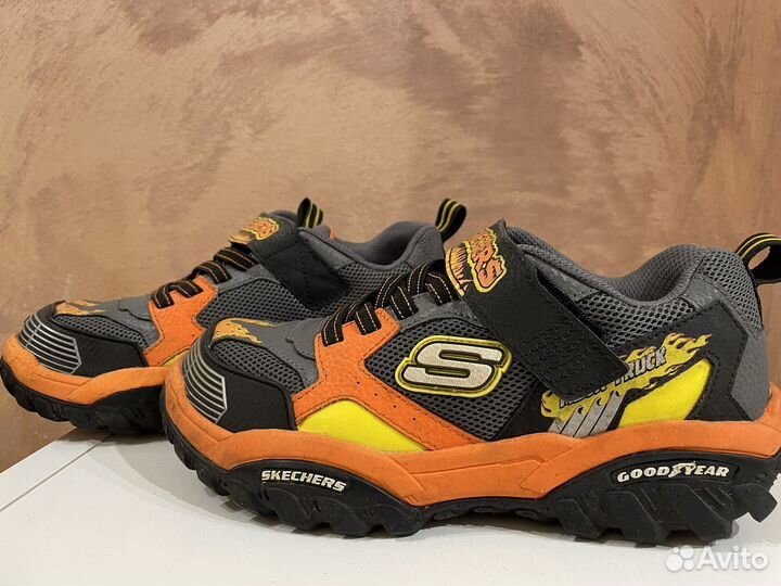 Кроссовки skechers 36