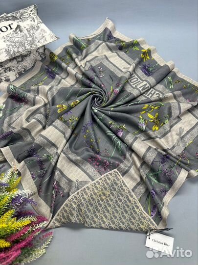 Платок женский тонкая шерсть Christian Dior