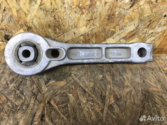 Кронштейн кпп Skoda Octavia A5 лифтбек 1 2011