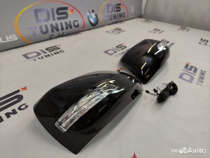 Накладки зеркал с поворотником LC200 2008-2011г