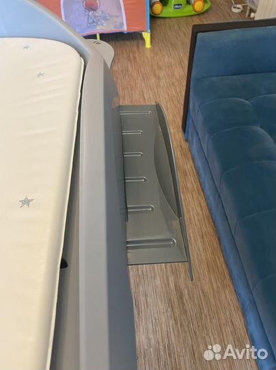 Пеленальный столик с подставкой Beaba