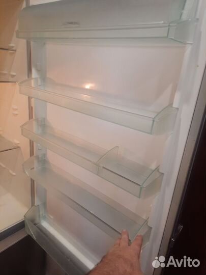 Холодильник liebherr