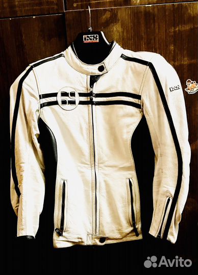 Мотокуртка женская кожа
