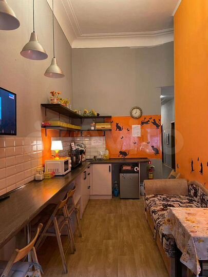 Комната 20 м² в 6-к., 1/4 эт.