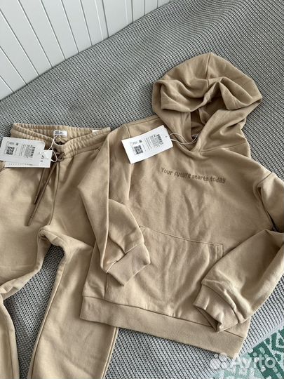 Костюм новый 116-122