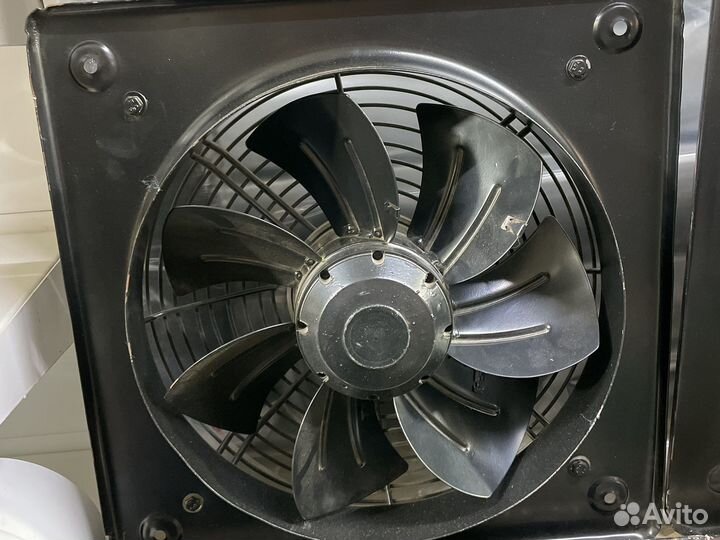 Вентилятор вытяжной осевой