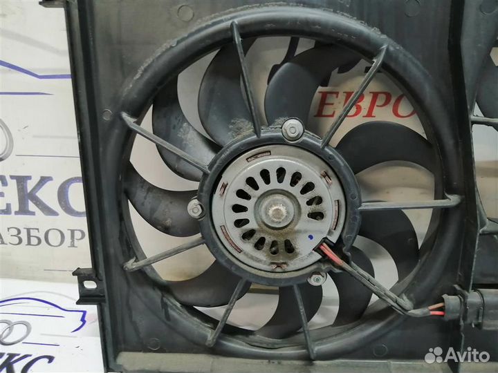 Вентилятор радиатора VW Golf VI 2009-2012