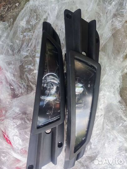 Рамки туманок с туманками комплект Сайбер