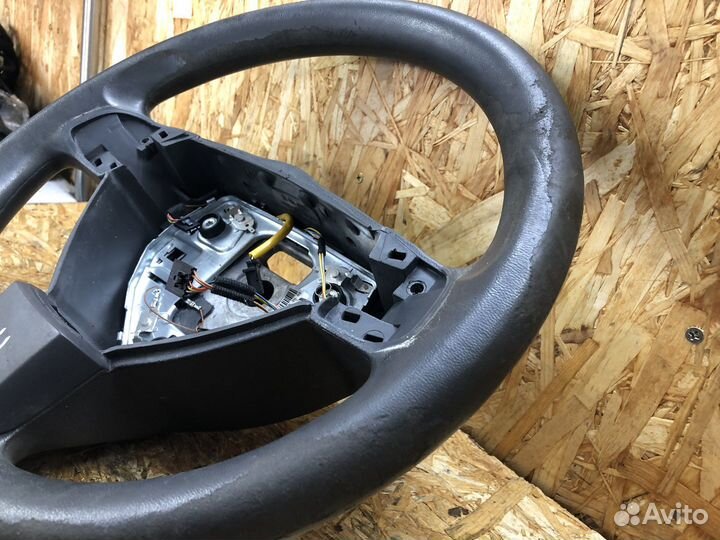 Руль Opel Zafira B / Astra H под реставрацию