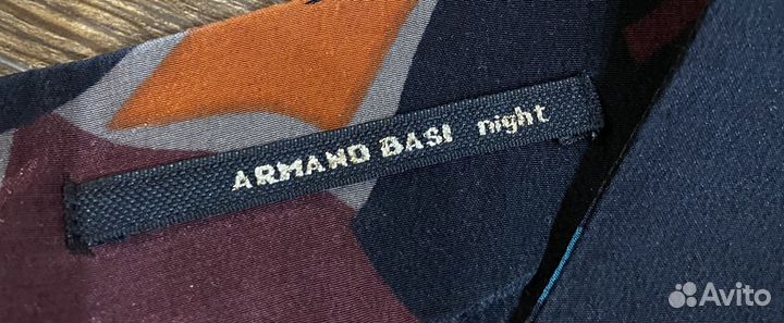 Шелковое платье armand basi nigbt