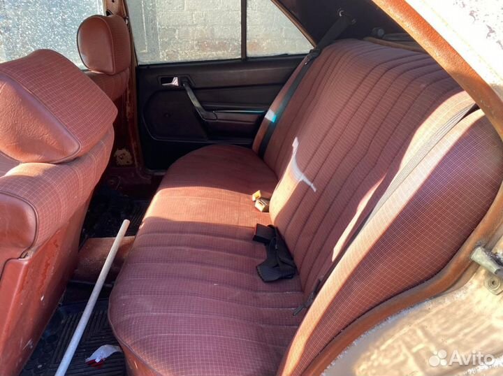 Комплект сидений Mercedes W201