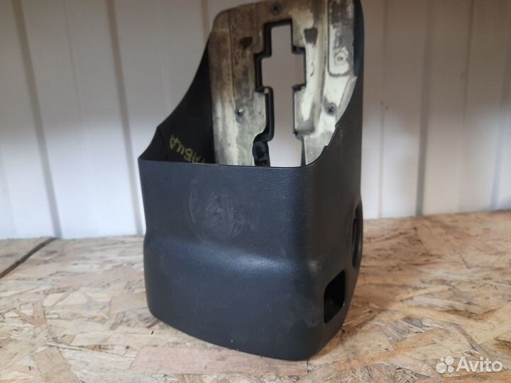 Skoda fabia 2006г подрулевое кожух