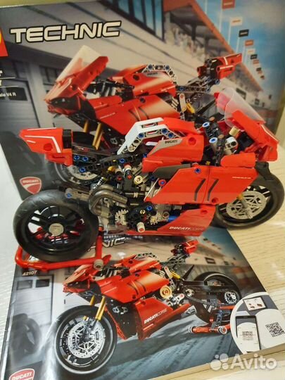 Lego Technic 42107