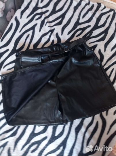 Шорты из эко кожи