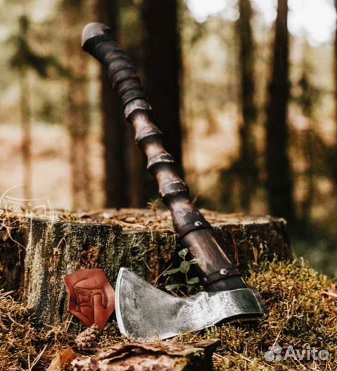 Кованый топор позвонковый походный