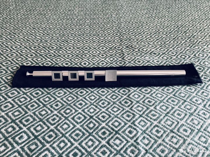 Будильник-пульт BeoTime Bang & Olufsen