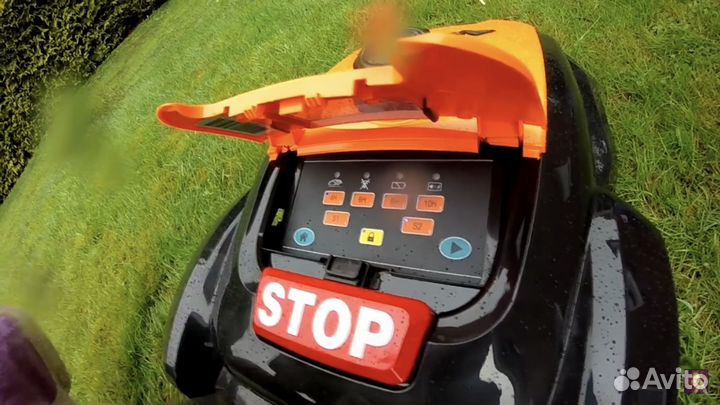 Робот газонокосилка Yardforce SC 600 ECO боевой