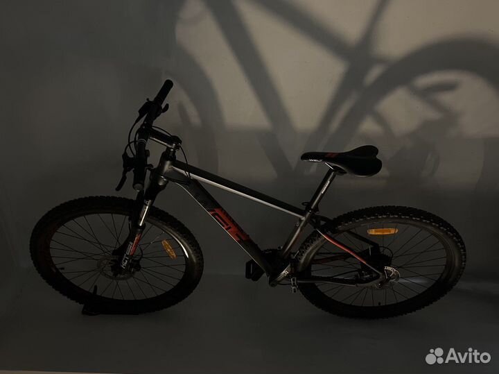 Велосипед welt rockfall 2.0 27. кросс-кантри