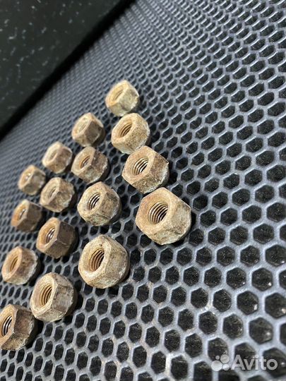 Комплект колесный гаек Kia magentis 1