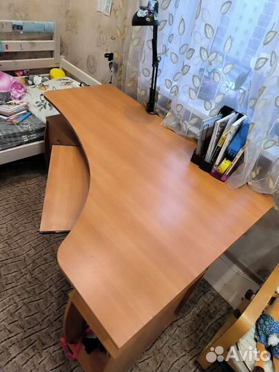 Компьютерный стол для руководителя или домой