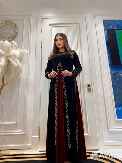 Вечернее платье