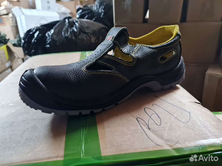 Ботинки,сандали рабочие