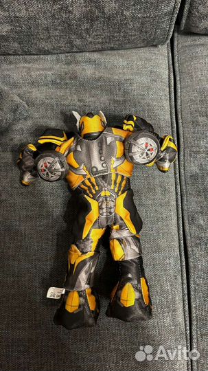 Робот трансформер бамблби