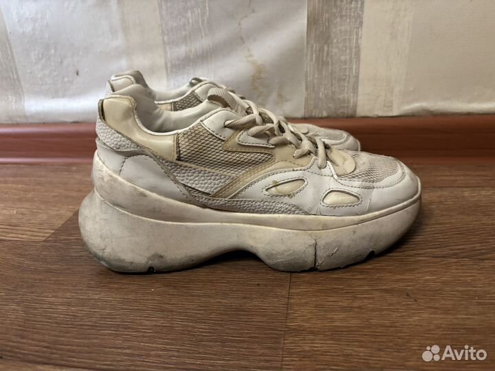 Кроссовки женские bershka 38