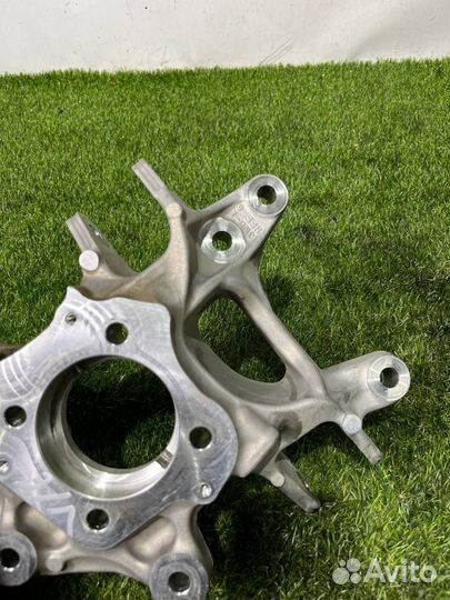 Кулак задний левый Honda HR-V 2 рест. 2023