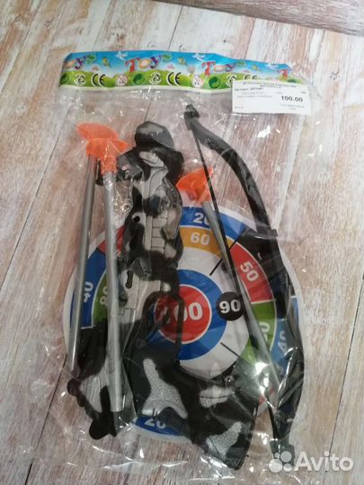 Пистолет с присосками с мишенью