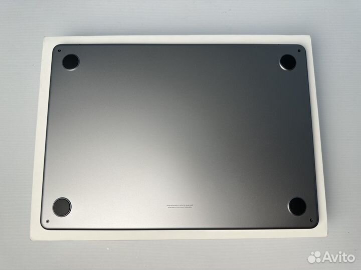 MacBook Air 13 2022 M2 512Gb идеал, чек, 6 цикл