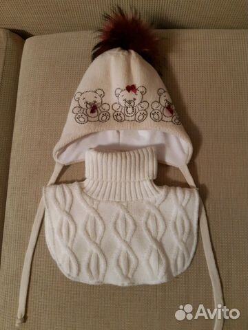 Шапка и манишка на 3 года