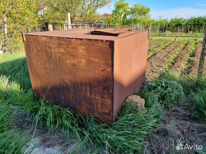 Бак для воды металлический