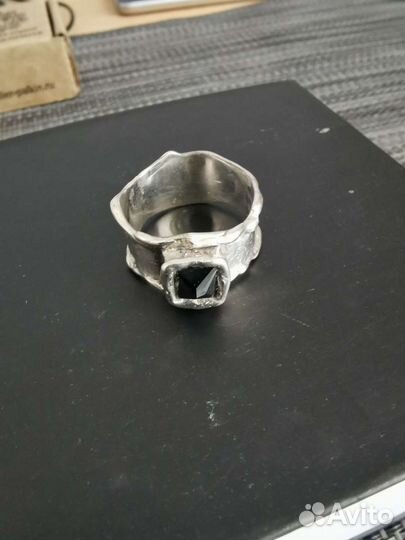 Серебряное кольцо