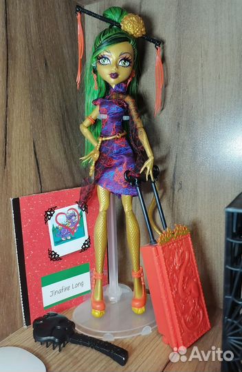 Кукла Монстер Хай Джинафаер Скариж