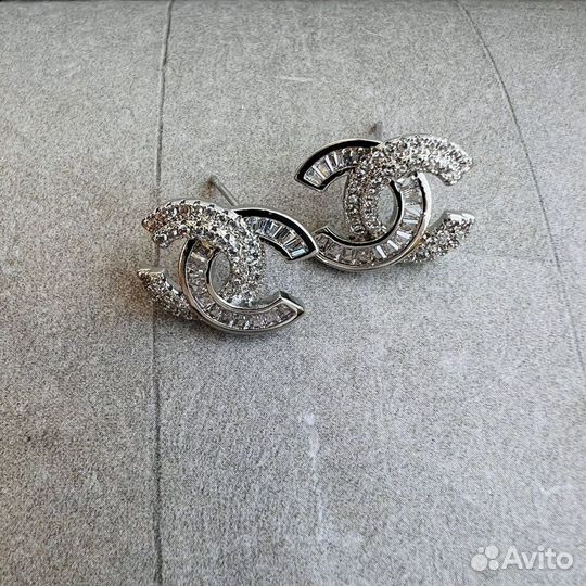 Шикарные серьги chanel