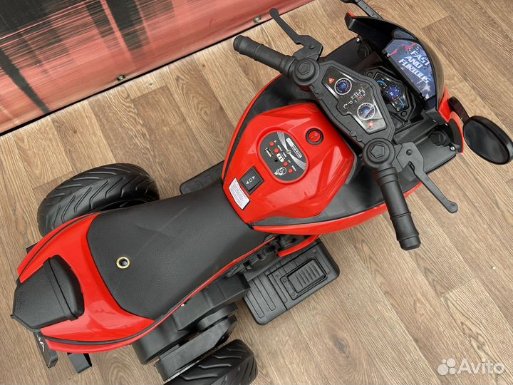 Детский электромотоцикл трехколесный