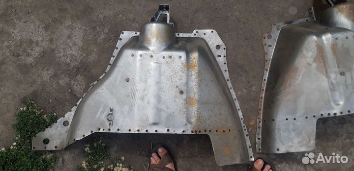 Стаканы задние с аркой левый и правый