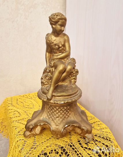 Статуэтка.Старинная